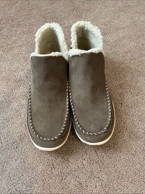 LL Bean Women’s Mountain Slipper Boot size 9 medium